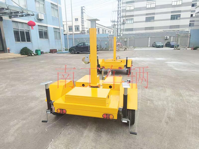 手動(dòng)升降廣告拖車 移動(dòng)式拖車底盤