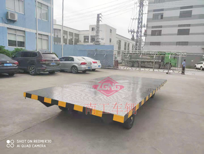 1672984526120181.jpg 8噸全掛牽引式平板拖車(chē)4I.jpg