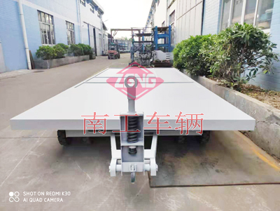 1675408960941800.jpg 7噸移動(dòng)式房車底盤1I.jpg