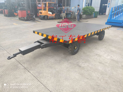 1675732020746274.jpg 2噸移動(dòng)牽引平板拖車3I.jpg