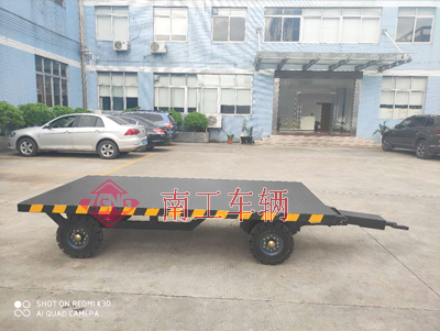 1675732026571867.jpg 2噸移動(dòng)牽引平板拖車2I.jpg