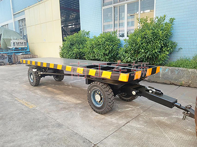 1684824818230811.jpg 8噸雙牽引同軌跡聯(lián)動(dòng)平板拖車(chē)2I.jpg