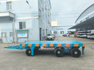 40噸重型平板拖車 無(wú)動(dòng)力牽引全掛工具拖車3I.jpg