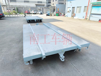 1733899223910325.jpg 船體艉段運(yùn)輸平板拖車2I.jpg