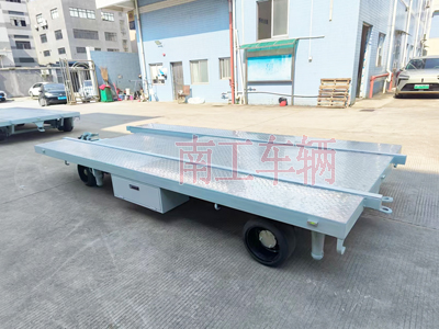 1733899376272967.jpg 船體艉段運(yùn)輸平板拖車4I.jpg