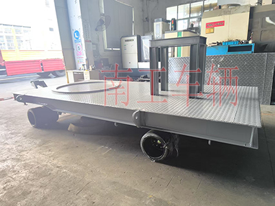 1759023214534836.jpg 5噸牽引平板拖車 帶上裝架3I.jpg